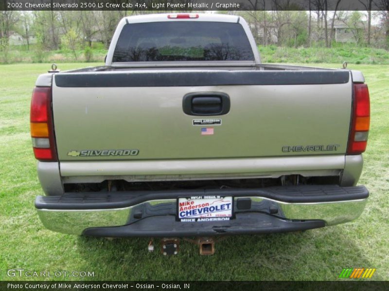 Light Pewter Metallic / Graphite 2002 Chevrolet Silverado 2500 LS Crew Cab 4x4