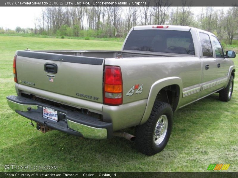 Light Pewter Metallic / Graphite 2002 Chevrolet Silverado 2500 LS Crew Cab 4x4