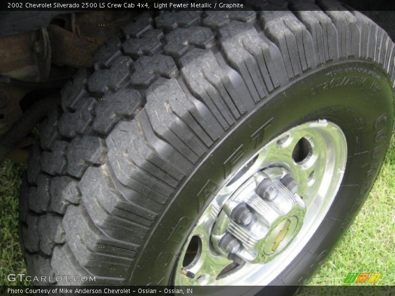 Light Pewter Metallic / Graphite 2002 Chevrolet Silverado 2500 LS Crew Cab 4x4