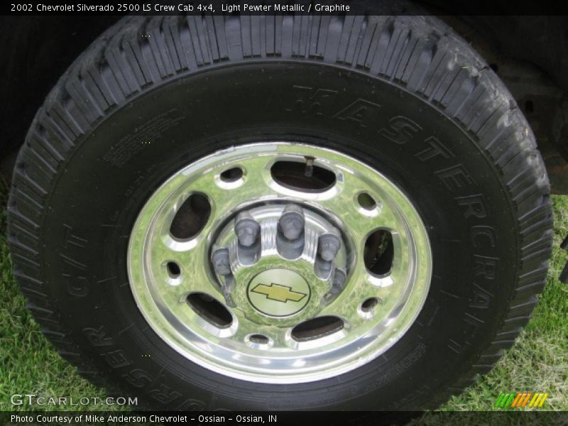 Light Pewter Metallic / Graphite 2002 Chevrolet Silverado 2500 LS Crew Cab 4x4