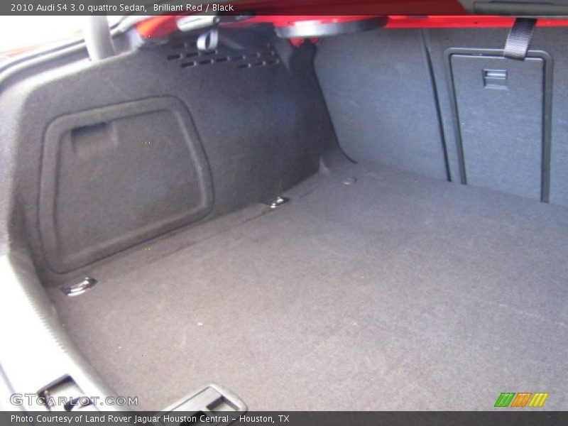  2010 S4 3.0 quattro Sedan Trunk