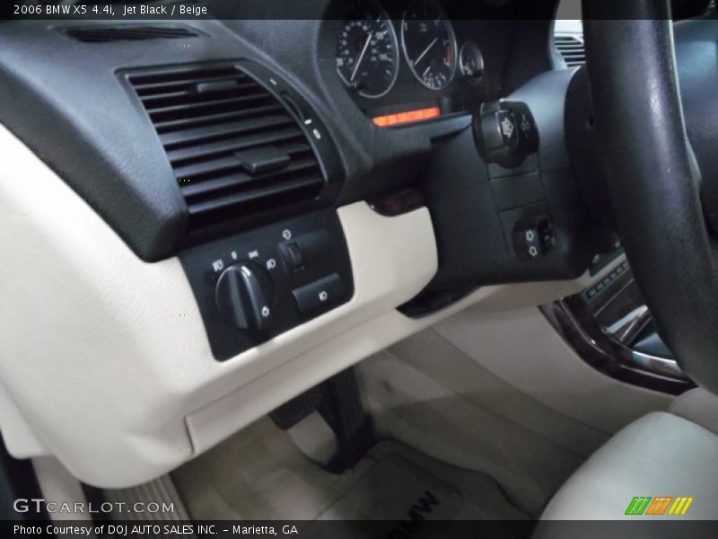 Jet Black / Beige 2006 BMW X5 4.4i