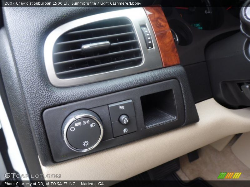 Summit White / Light Cashmere/Ebony 2007 Chevrolet Suburban 1500 LT