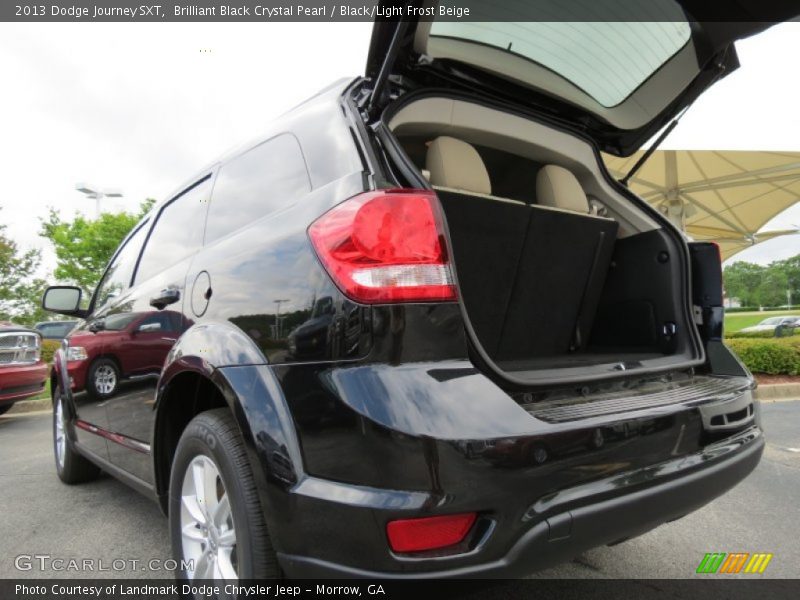 Brilliant Black Crystal Pearl / Black/Light Frost Beige 2013 Dodge Journey SXT