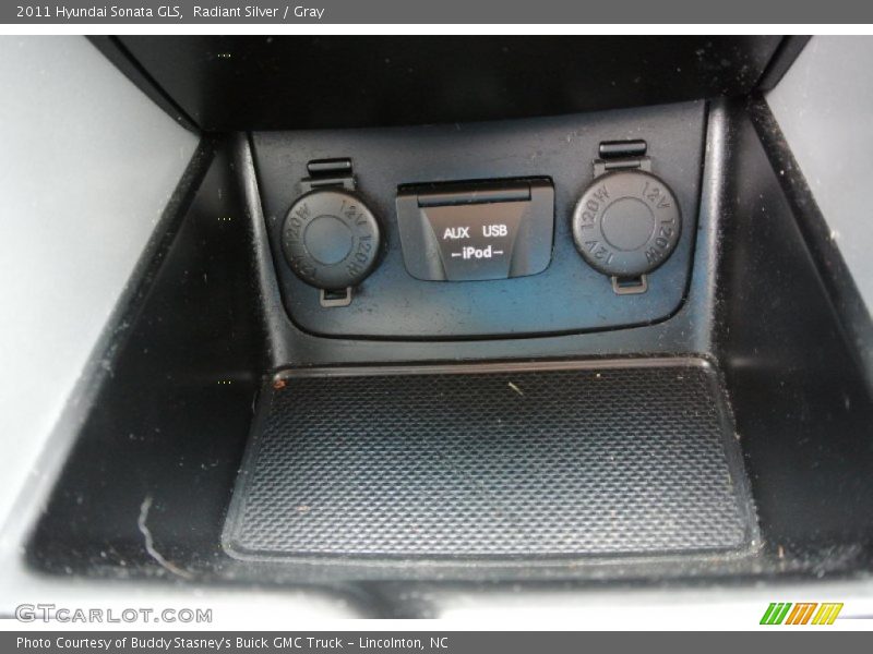 Radiant Silver / Gray 2011 Hyundai Sonata GLS