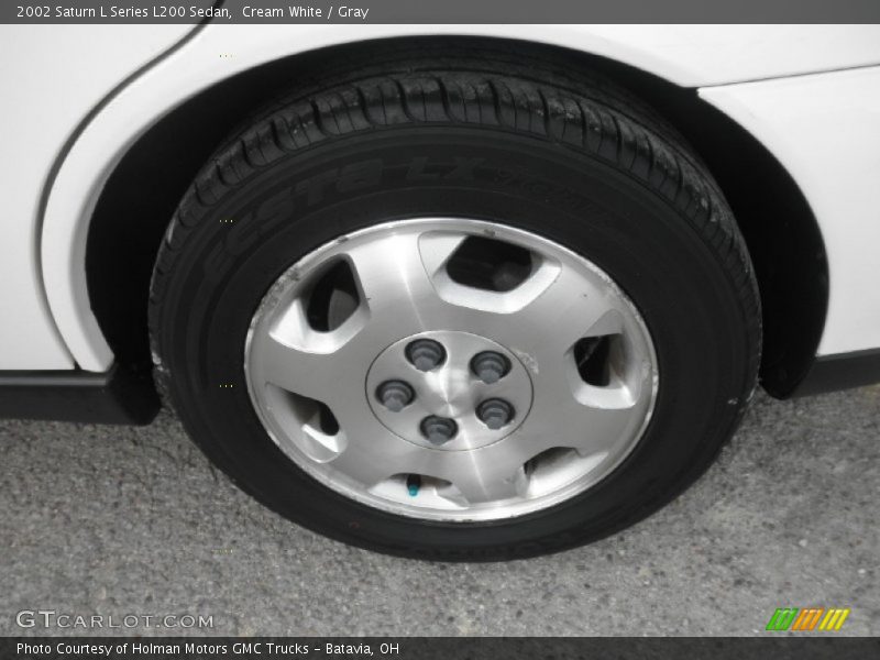 Cream White / Gray 2002 Saturn L Series L200 Sedan
