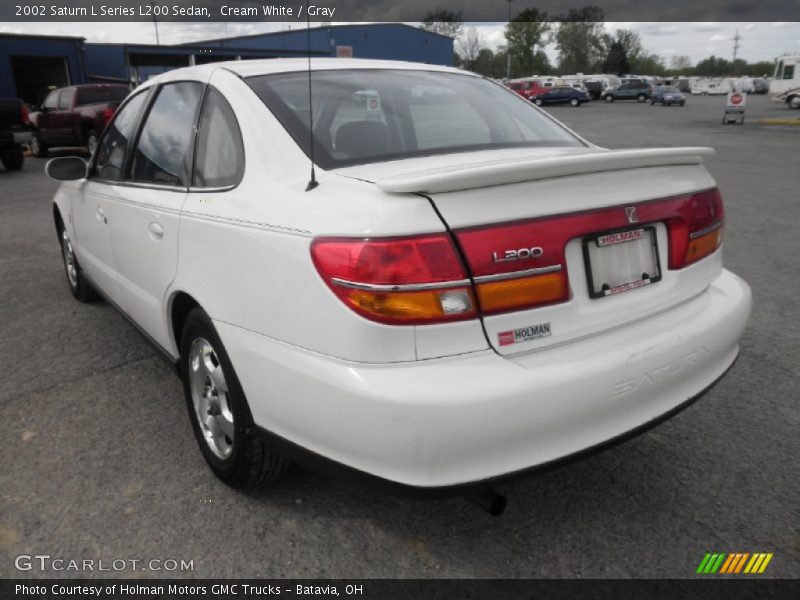 Cream White / Gray 2002 Saturn L Series L200 Sedan