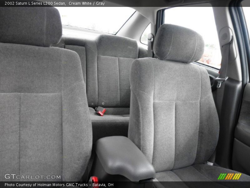 Cream White / Gray 2002 Saturn L Series L200 Sedan
