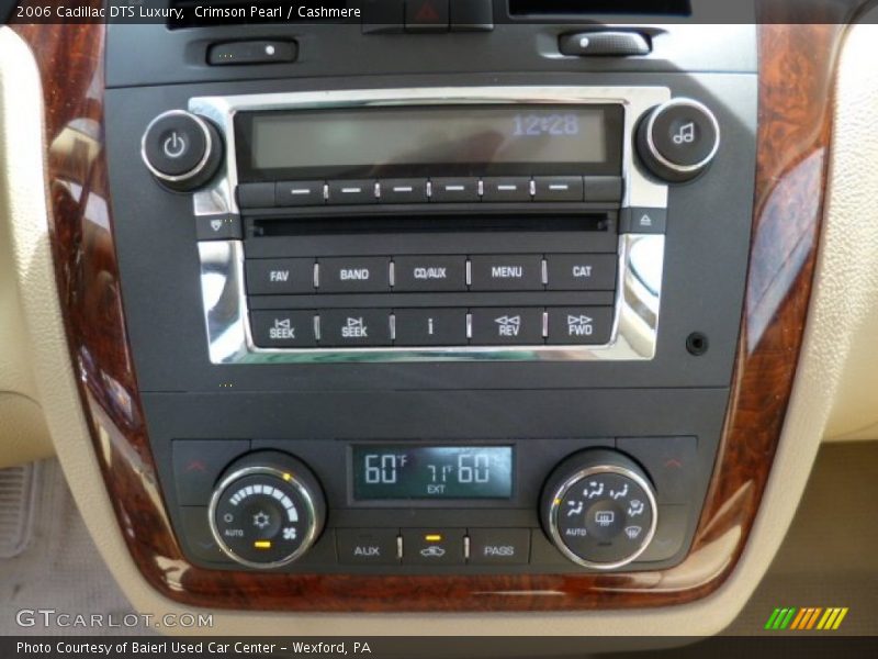 Controls of 2006 DTS Luxury