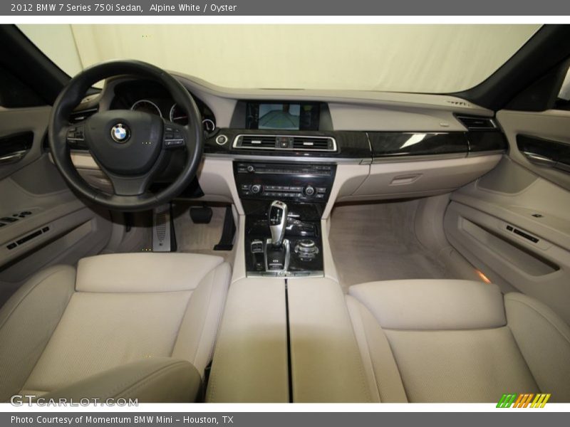Dashboard of 2012 7 Series 750i Sedan