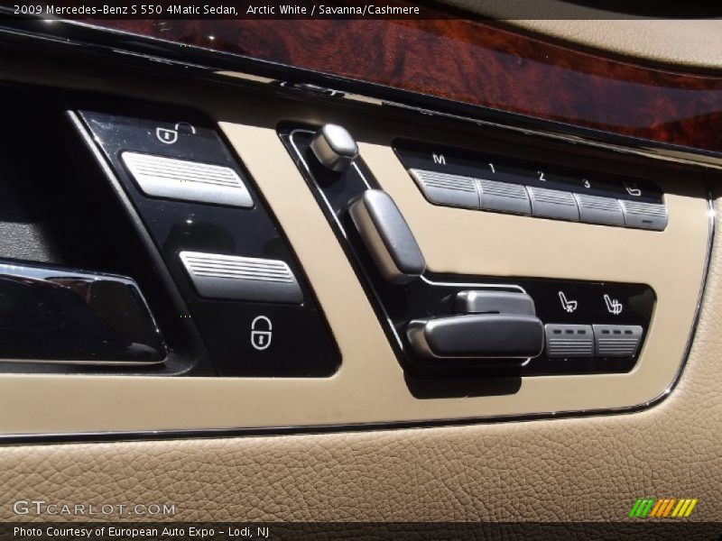 Arctic White / Savanna/Cashmere 2009 Mercedes-Benz S 550 4Matic Sedan
