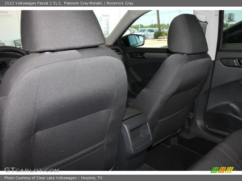 Platinum Gray Metallic / Moonrock Gray 2013 Volkswagen Passat 2.5L S