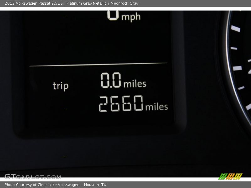 Platinum Gray Metallic / Moonrock Gray 2013 Volkswagen Passat 2.5L S
