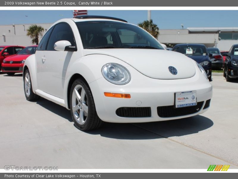 Candy White / Black 2009 Volkswagen New Beetle 2.5 Coupe