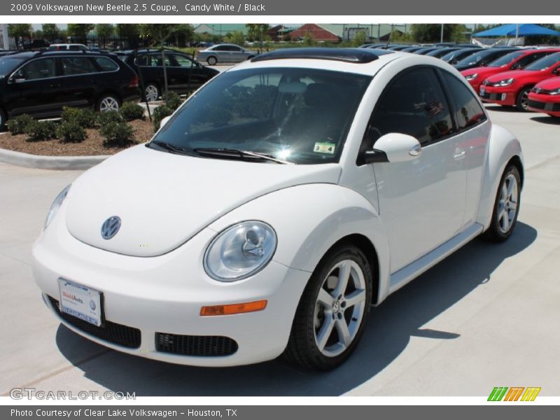 Candy White / Black 2009 Volkswagen New Beetle 2.5 Coupe