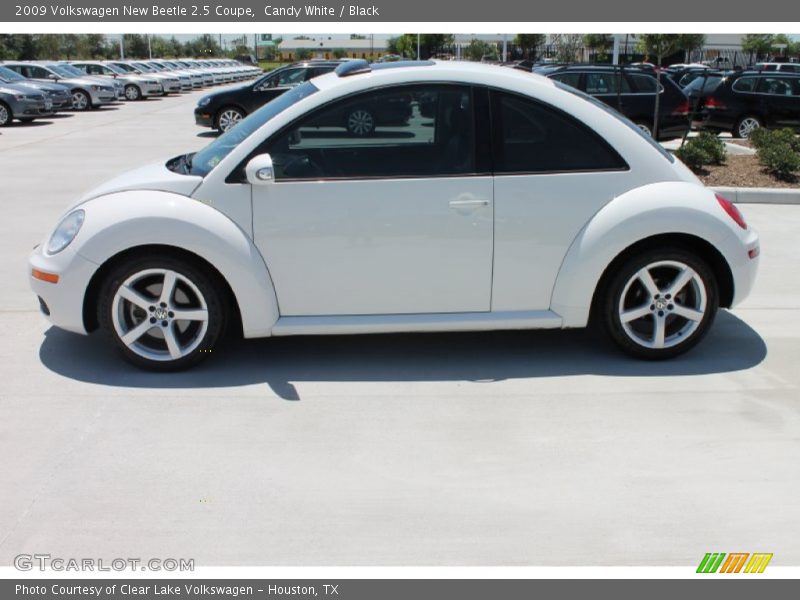 Candy White / Black 2009 Volkswagen New Beetle 2.5 Coupe