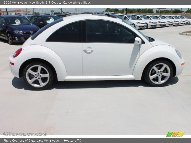 Candy White / Black 2009 Volkswagen New Beetle 2.5 Coupe