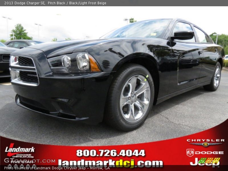 Pitch Black / Black/Light Frost Beige 2013 Dodge Charger SE