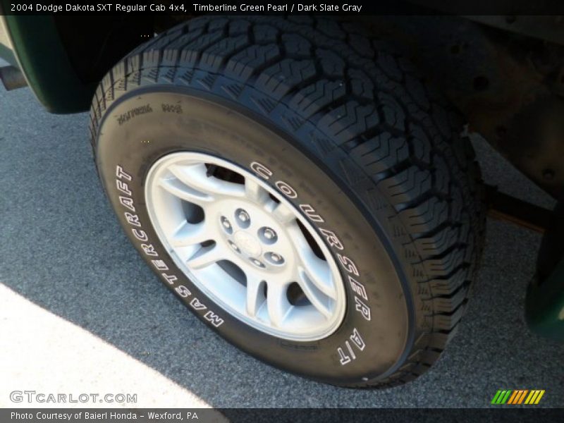 Timberline Green Pearl / Dark Slate Gray 2004 Dodge Dakota SXT Regular Cab 4x4