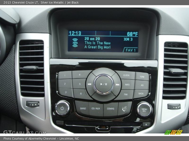 Silver Ice Metallic / Jet Black 2013 Chevrolet Cruze LT