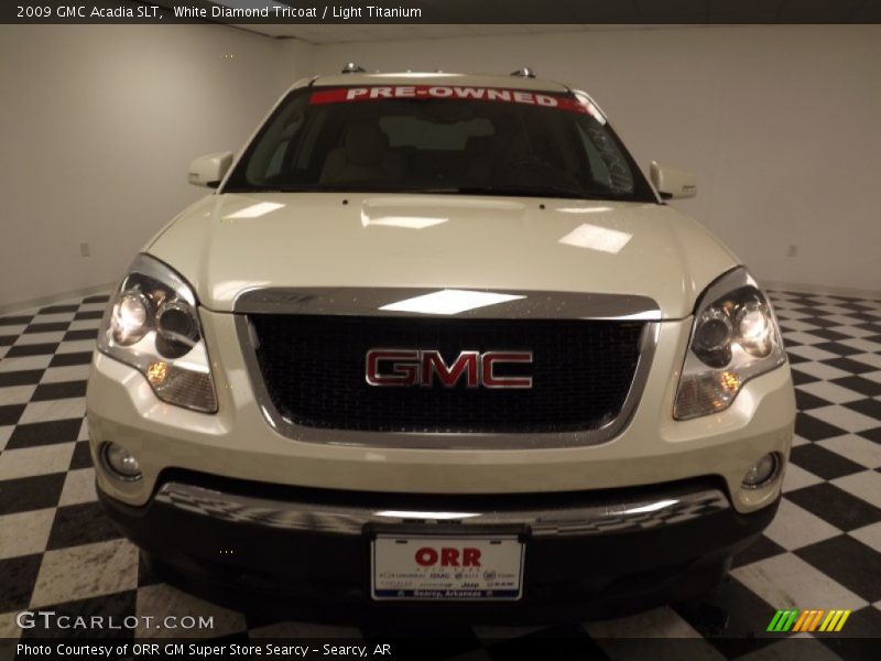 White Diamond Tricoat / Light Titanium 2009 GMC Acadia SLT
