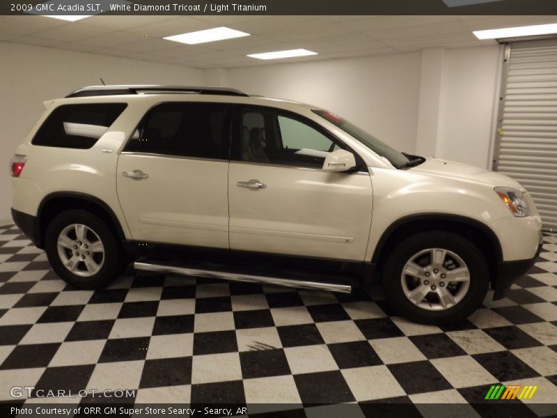 White Diamond Tricoat / Light Titanium 2009 GMC Acadia SLT