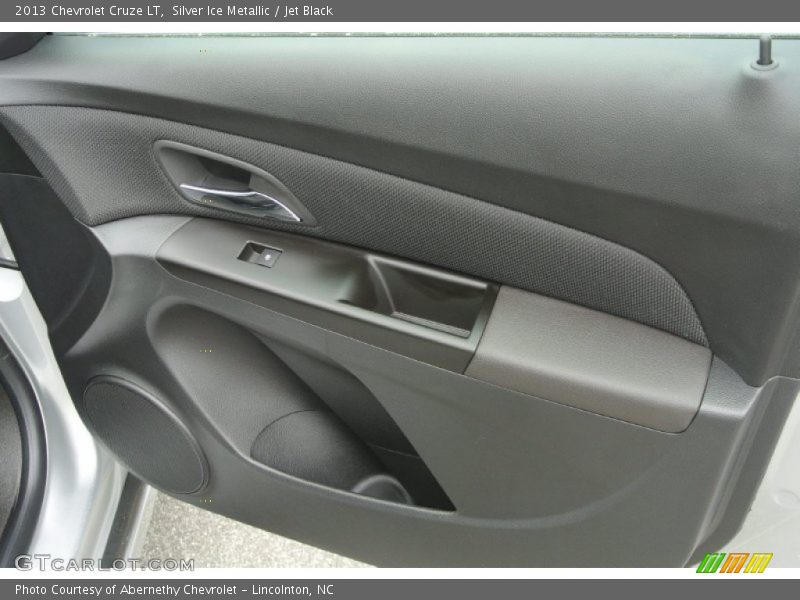 Silver Ice Metallic / Jet Black 2013 Chevrolet Cruze LT