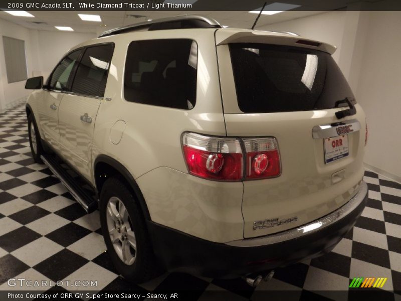 White Diamond Tricoat / Light Titanium 2009 GMC Acadia SLT