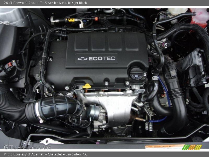 Silver Ice Metallic / Jet Black 2013 Chevrolet Cruze LT