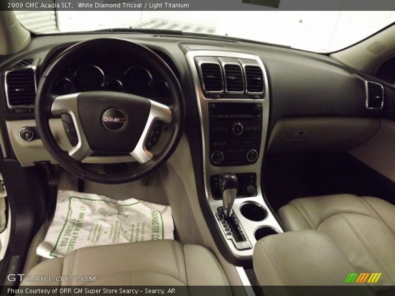 White Diamond Tricoat / Light Titanium 2009 GMC Acadia SLT