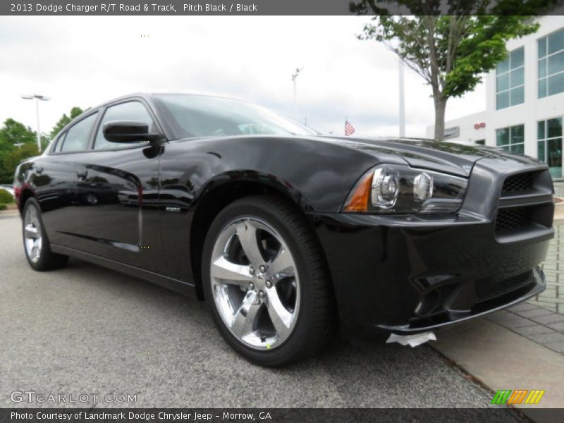 Front 3/4 View of 2013 Charger R/T Road & Track