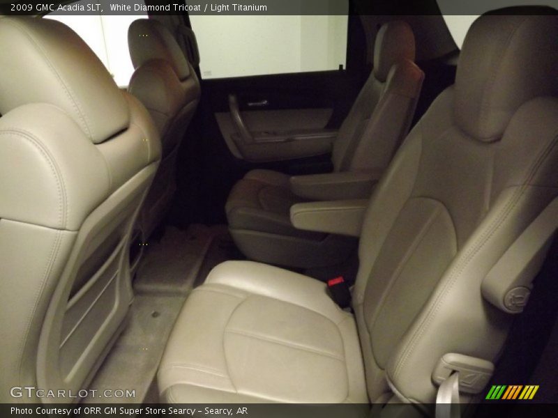 White Diamond Tricoat / Light Titanium 2009 GMC Acadia SLT
