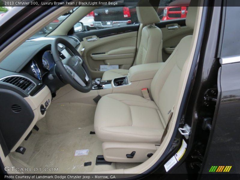 Luxury Brown Pearl / Black/Light Frost Beige 2013 Chrysler 300