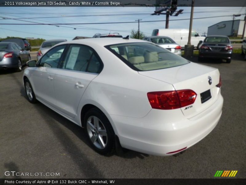 Candy White / Cornsilk Beige 2011 Volkswagen Jetta TDI Sedan