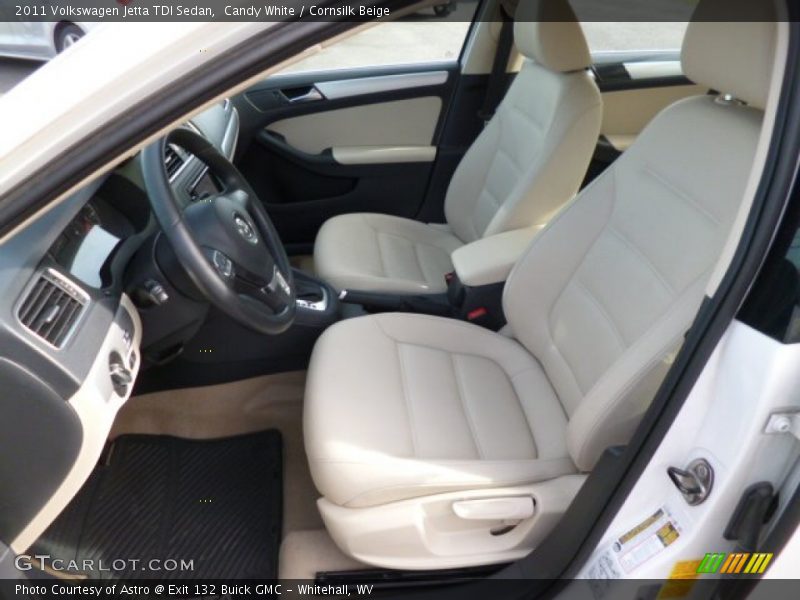 Candy White / Cornsilk Beige 2011 Volkswagen Jetta TDI Sedan