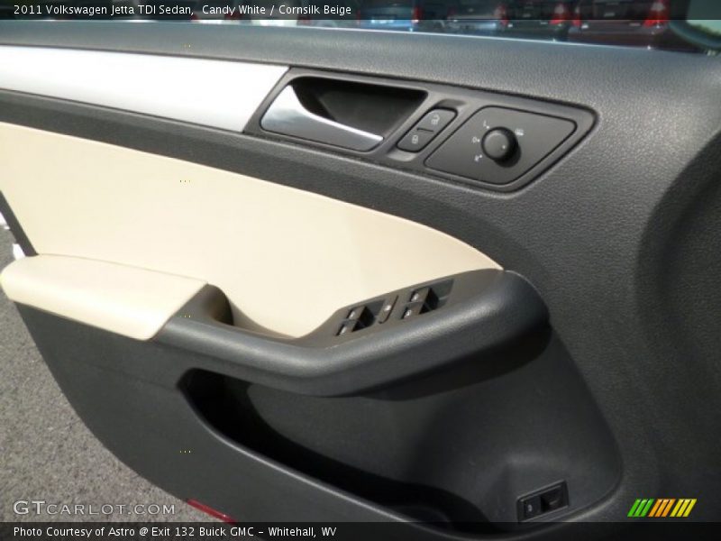 Candy White / Cornsilk Beige 2011 Volkswagen Jetta TDI Sedan