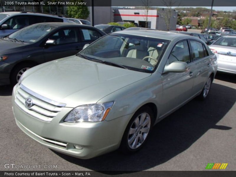 Silver Pine Mica / Ivory 2006 Toyota Avalon XL