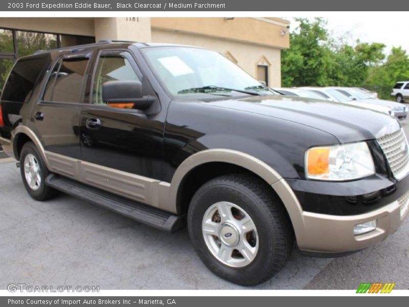 Black Clearcoat / Medium Parchment 2003 Ford Expedition Eddie Bauer