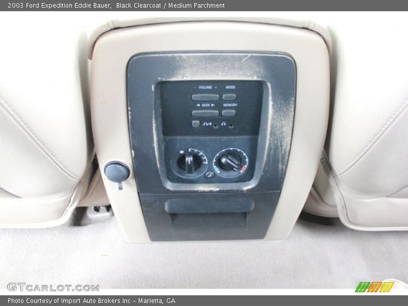 Black Clearcoat / Medium Parchment 2003 Ford Expedition Eddie Bauer