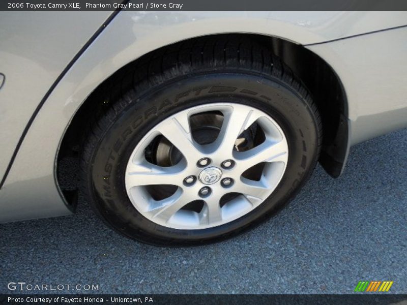 Phantom Gray Pearl / Stone Gray 2006 Toyota Camry XLE