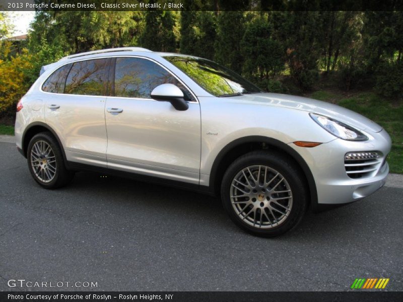 Front 3/4 View of 2013 Cayenne Diesel