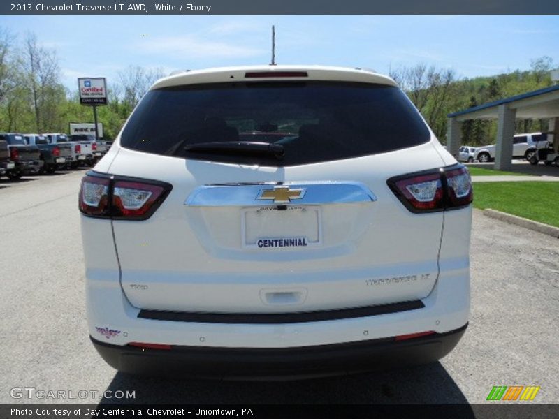 White / Ebony 2013 Chevrolet Traverse LT AWD