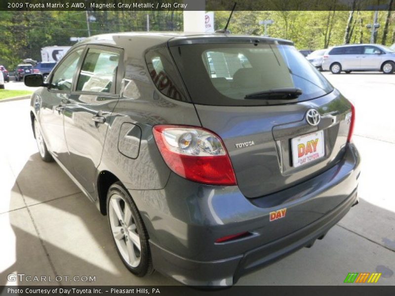 Magnetic Gray Metallic / Ash Gray 2009 Toyota Matrix S AWD