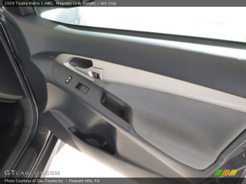 Magnetic Gray Metallic / Ash Gray 2009 Toyota Matrix S AWD
