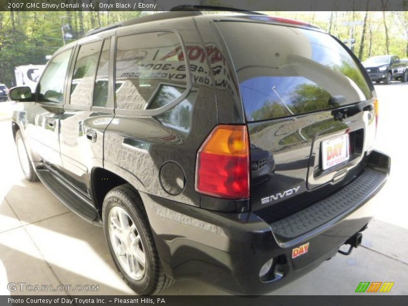 Onyx Black / Ebony 2007 GMC Envoy Denali 4x4