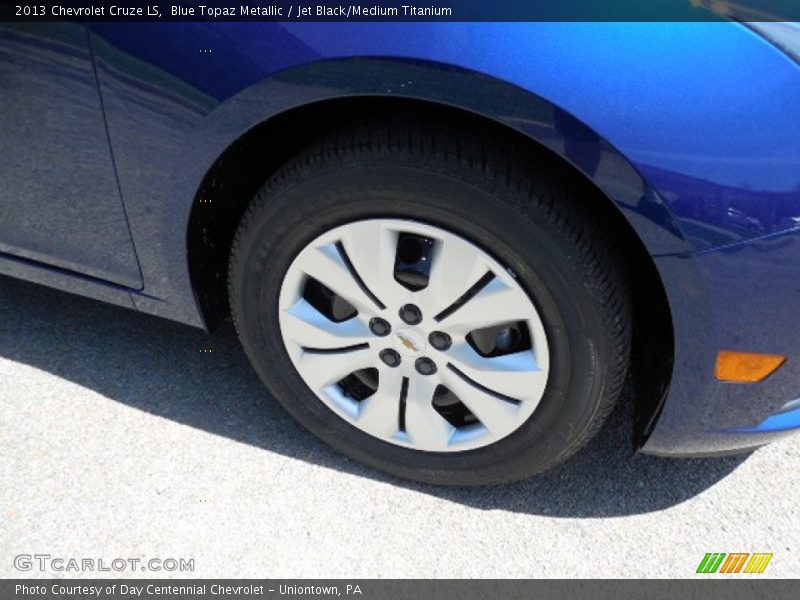 Blue Topaz Metallic / Jet Black/Medium Titanium 2013 Chevrolet Cruze LS