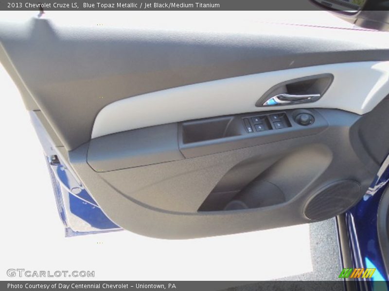 Blue Topaz Metallic / Jet Black/Medium Titanium 2013 Chevrolet Cruze LS