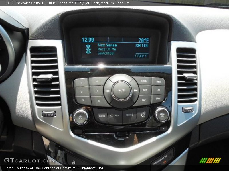 Blue Topaz Metallic / Jet Black/Medium Titanium 2013 Chevrolet Cruze LS