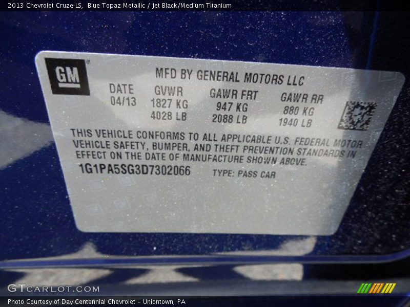 Blue Topaz Metallic / Jet Black/Medium Titanium 2013 Chevrolet Cruze LS