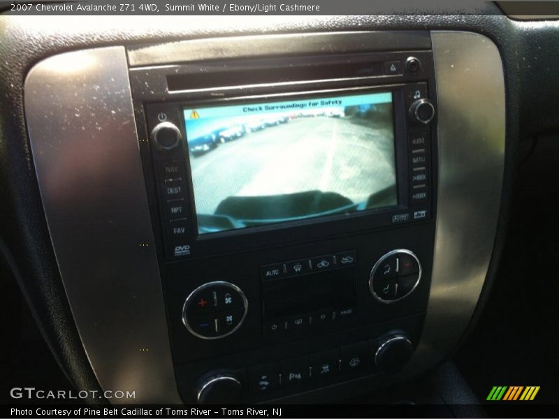 Summit White / Ebony/Light Cashmere 2007 Chevrolet Avalanche Z71 4WD